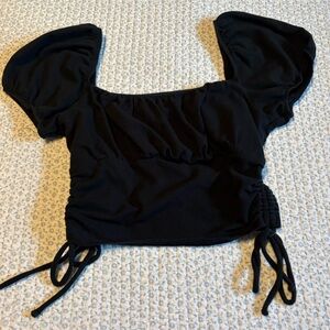 Hollister Must Have Collection Runched Crop Top